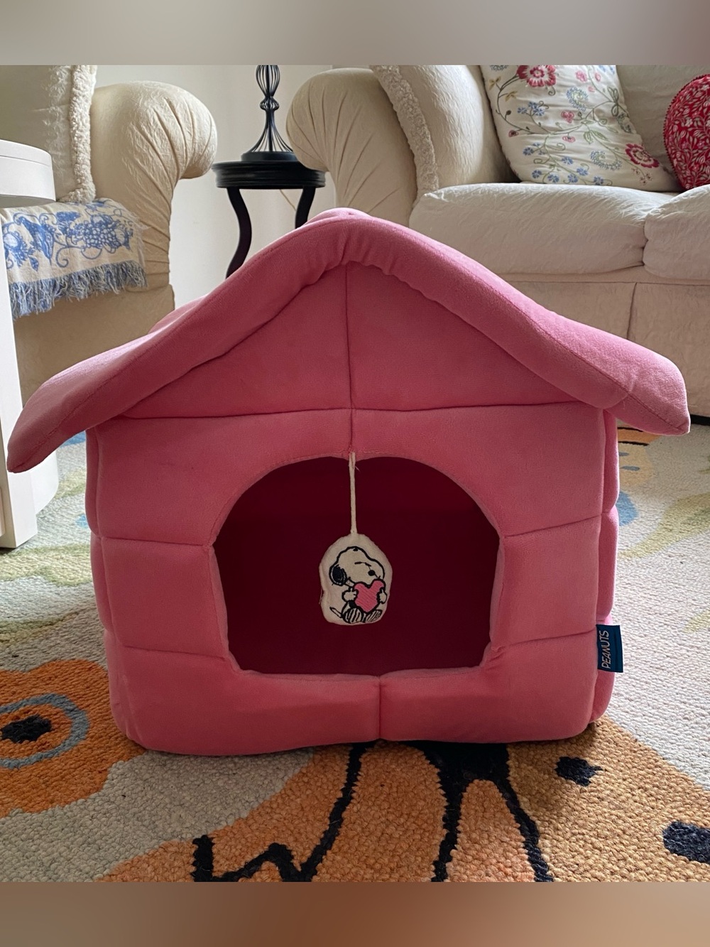 Berkshire Home Company - Peanuts® Snoopy Doghouse Pet Bed